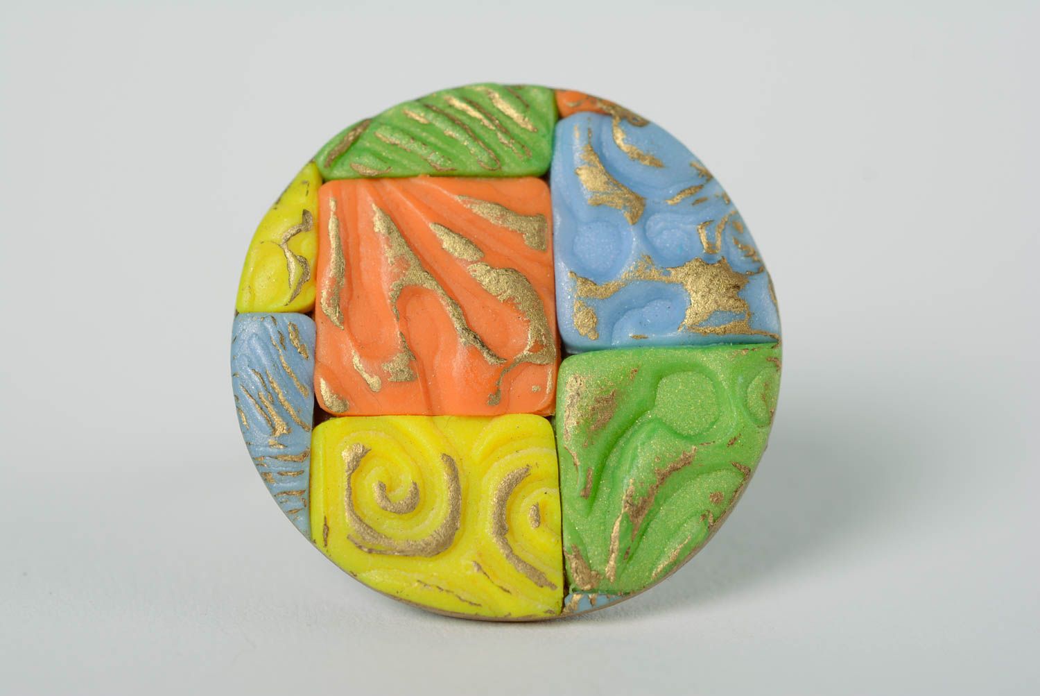 Кольцо из полимерной глины ручной работы круглое разноцветное яркое летнее фото 1