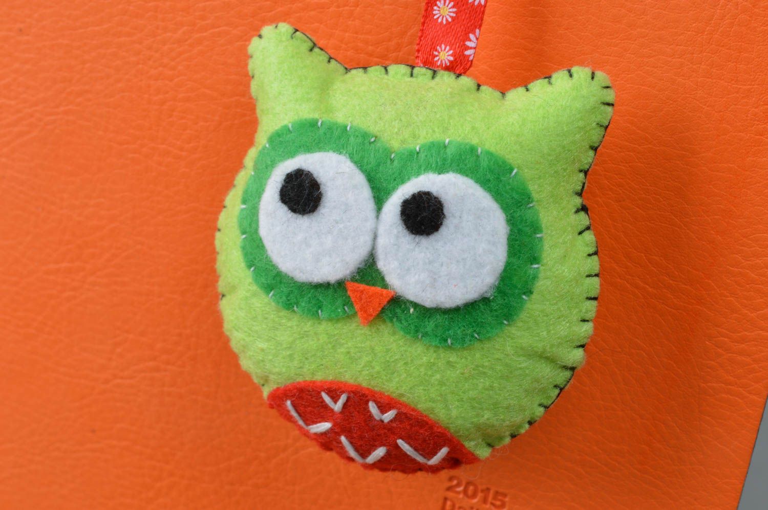 Handmade soft toy bookmark made of felt toy-tab for books green owl lime  photo 3