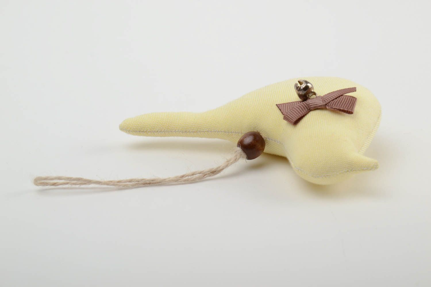 Интерьерная подвеска птичка из хлопковой ткани с петелькой текстильный декор фото 4