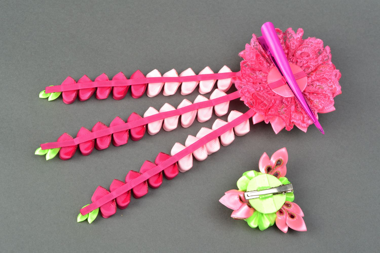 Set of rep ribbon accessories hair clip and brooch photo 4