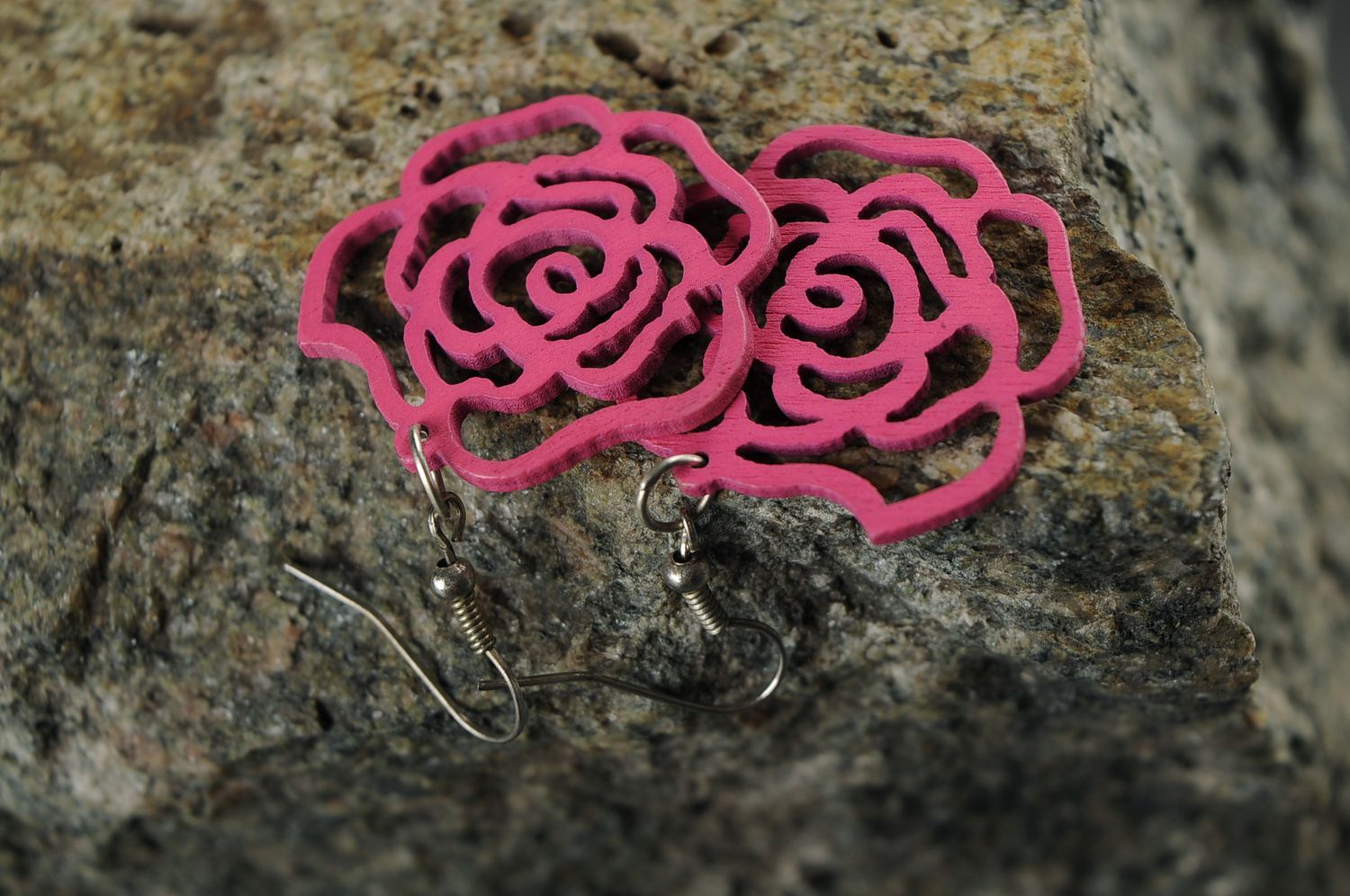Earrings Carved Roses photo 1
