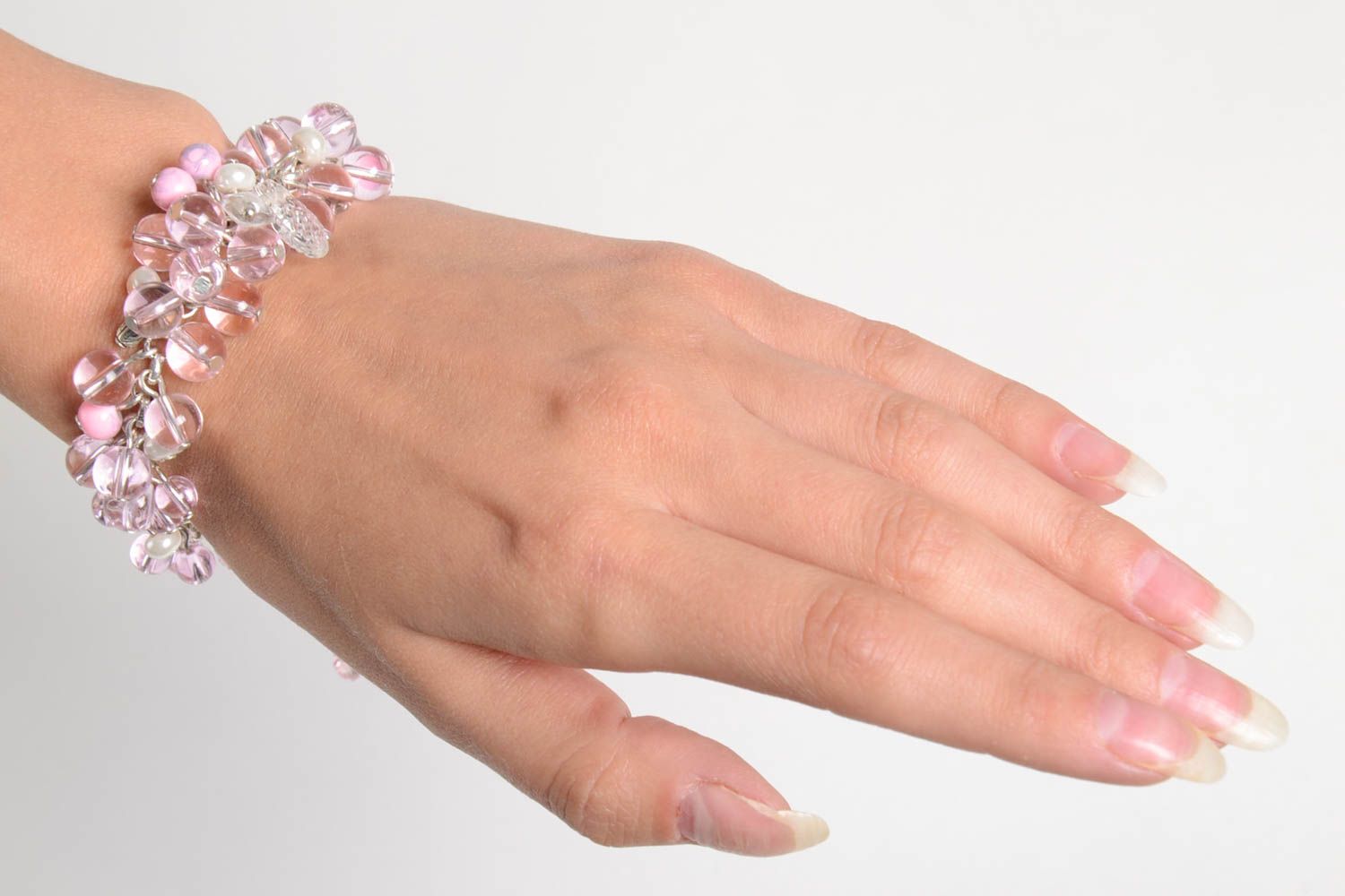 Браслет на руку украшение ручной работы нежное розовое бижутерия из стекла фото 3