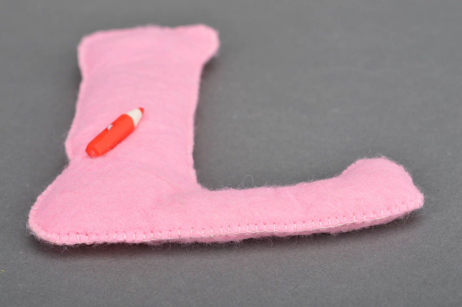Handmade unusual pink letter L made of felt for decor with small pencil photo 5