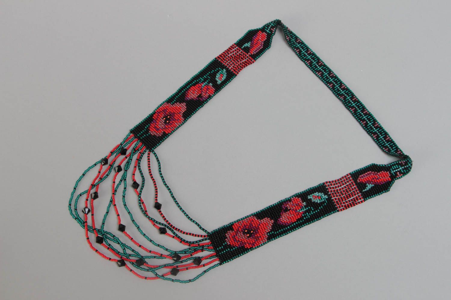 Collar de abalorios guerdán negro con ornamento floral bonito largo artesanal foto 2