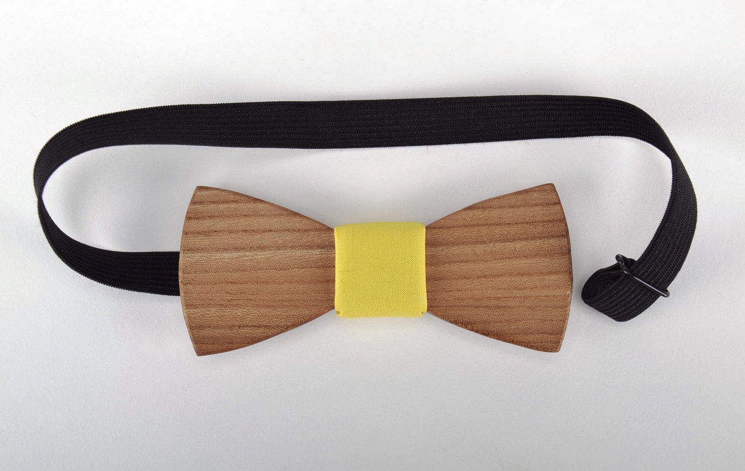 Wooden bow tie with yellow center photo 4