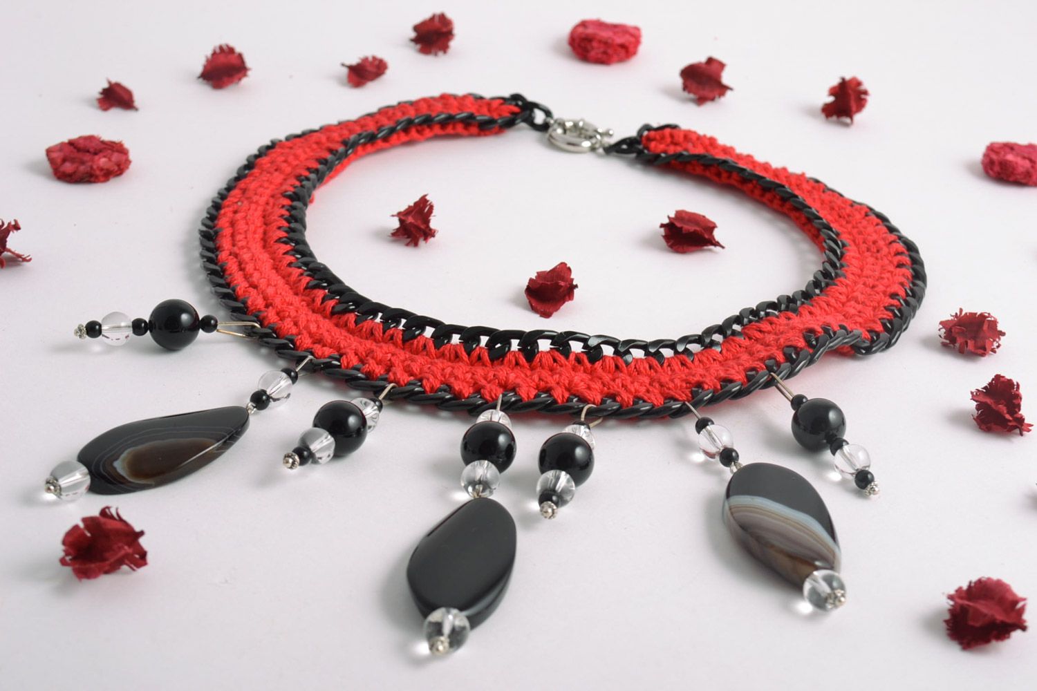 Strict handmade gemstone crochet necklace of red and black colors photo 1