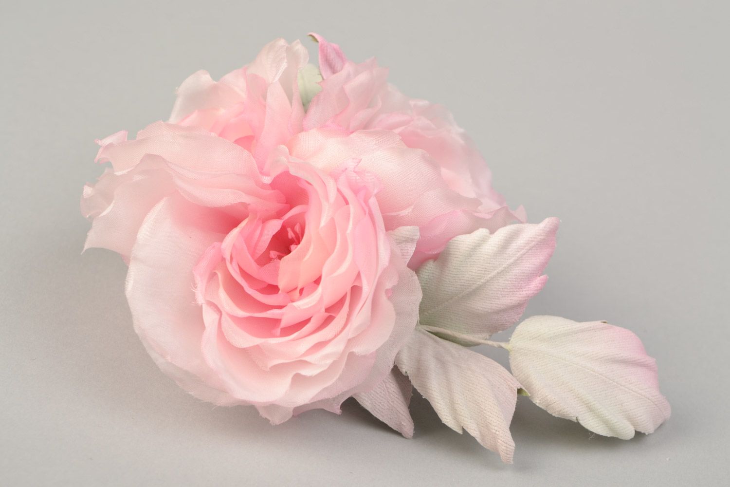 Flor decorativa artesanal rosas de seda natural japonesa con plumas de avestruz para pinza artesanal  foto 4