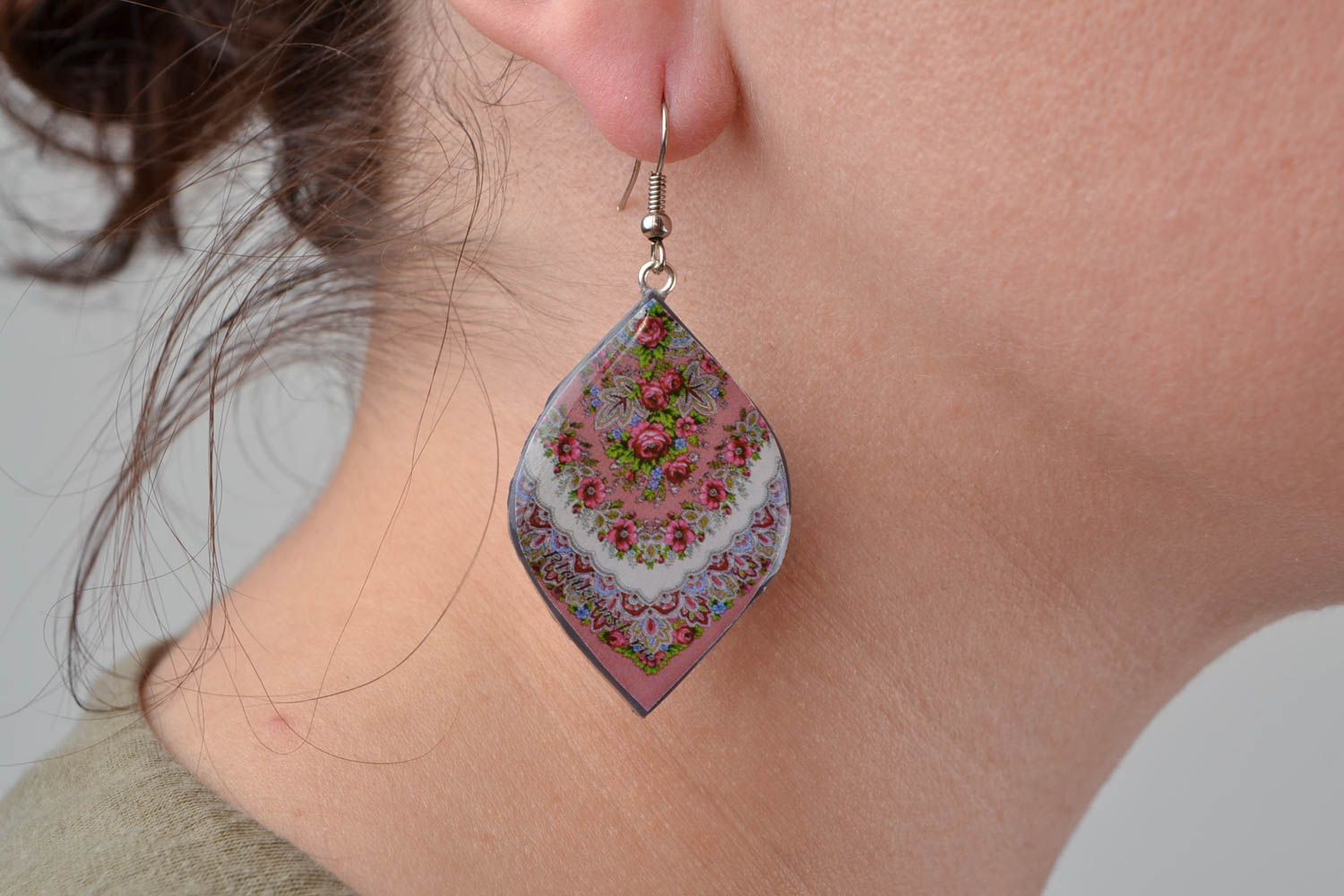 Handmade designer polymer clay decoupage earrings petal shaped with ornament photo 2