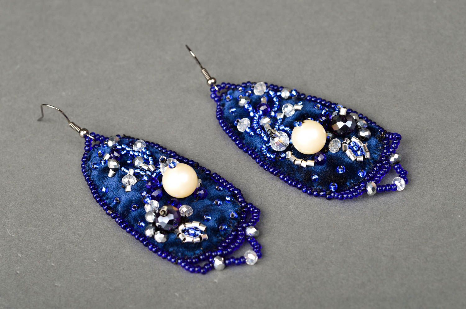 Handmade Modeschmuck Ohrringe Rocailles Schmuck Damen Accessoire dunkelblau groß foto 1