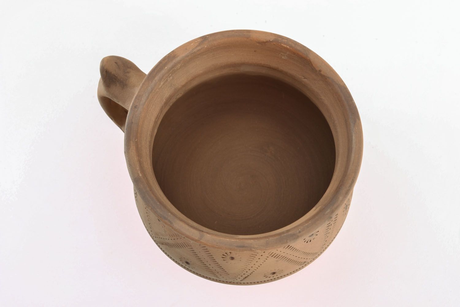 5 oz medium size clay cup coffee in brown color with handle and geometrical pattern photo 2