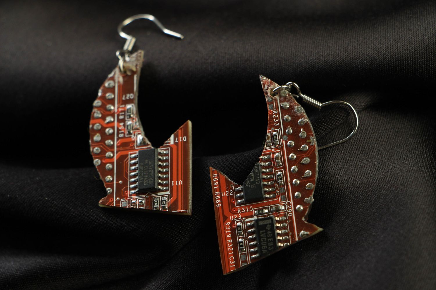 Unusual metal earrings in steampunk style photo 3