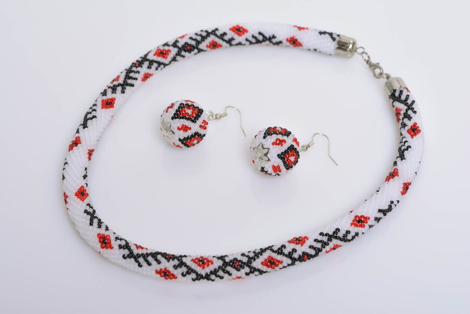 Set of handmade bead woven jewelry in ethnic style cord necklace and earrings photo 1