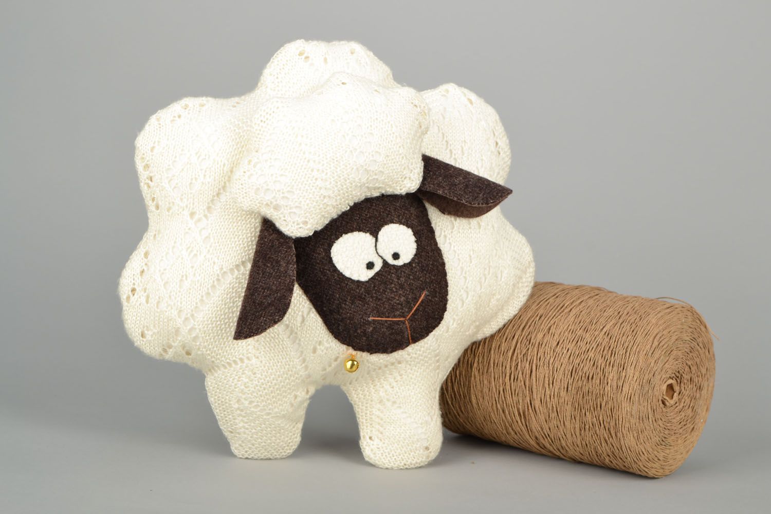 Brinquedo-almofada macio ovelha foto 1