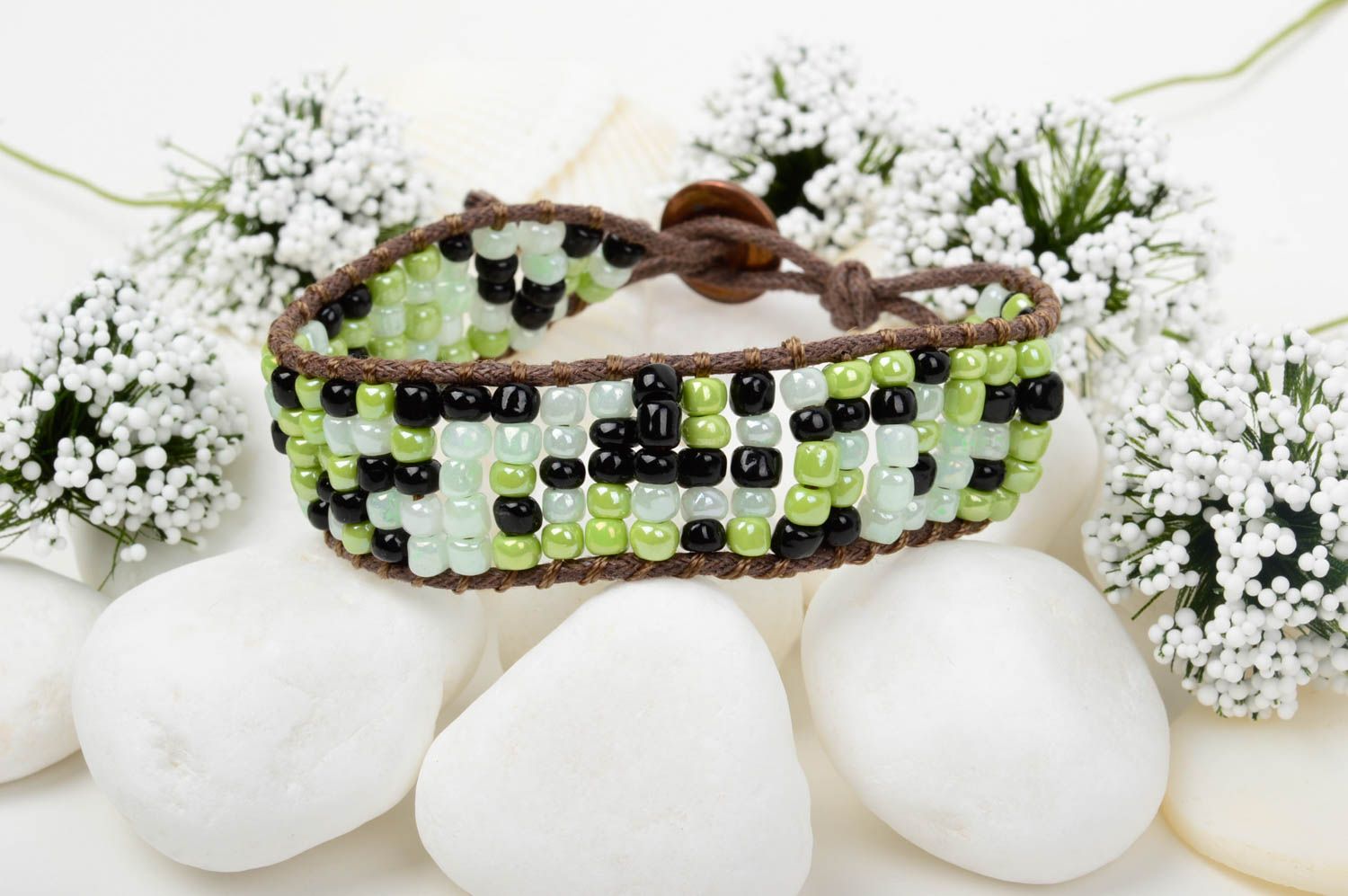 Bracelet en perles de rocaille Bijou fait main tressé design Cadeau femme photo 1