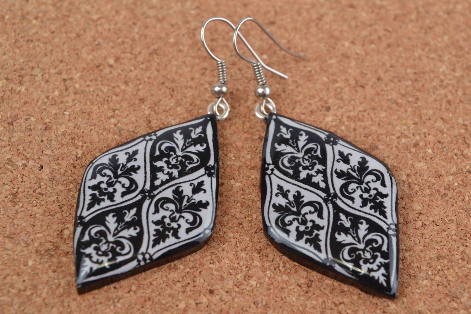 Handmade polymer clay decoupage earrings with black and white fancy ornament photo 2