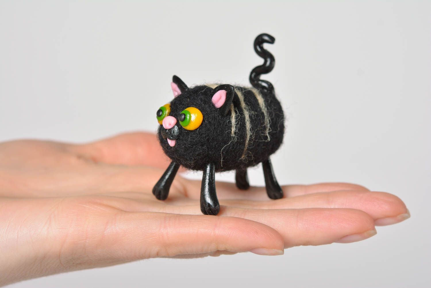 Woolen handmade toy stylish unusual statuette plastic figurine black cat photo 4