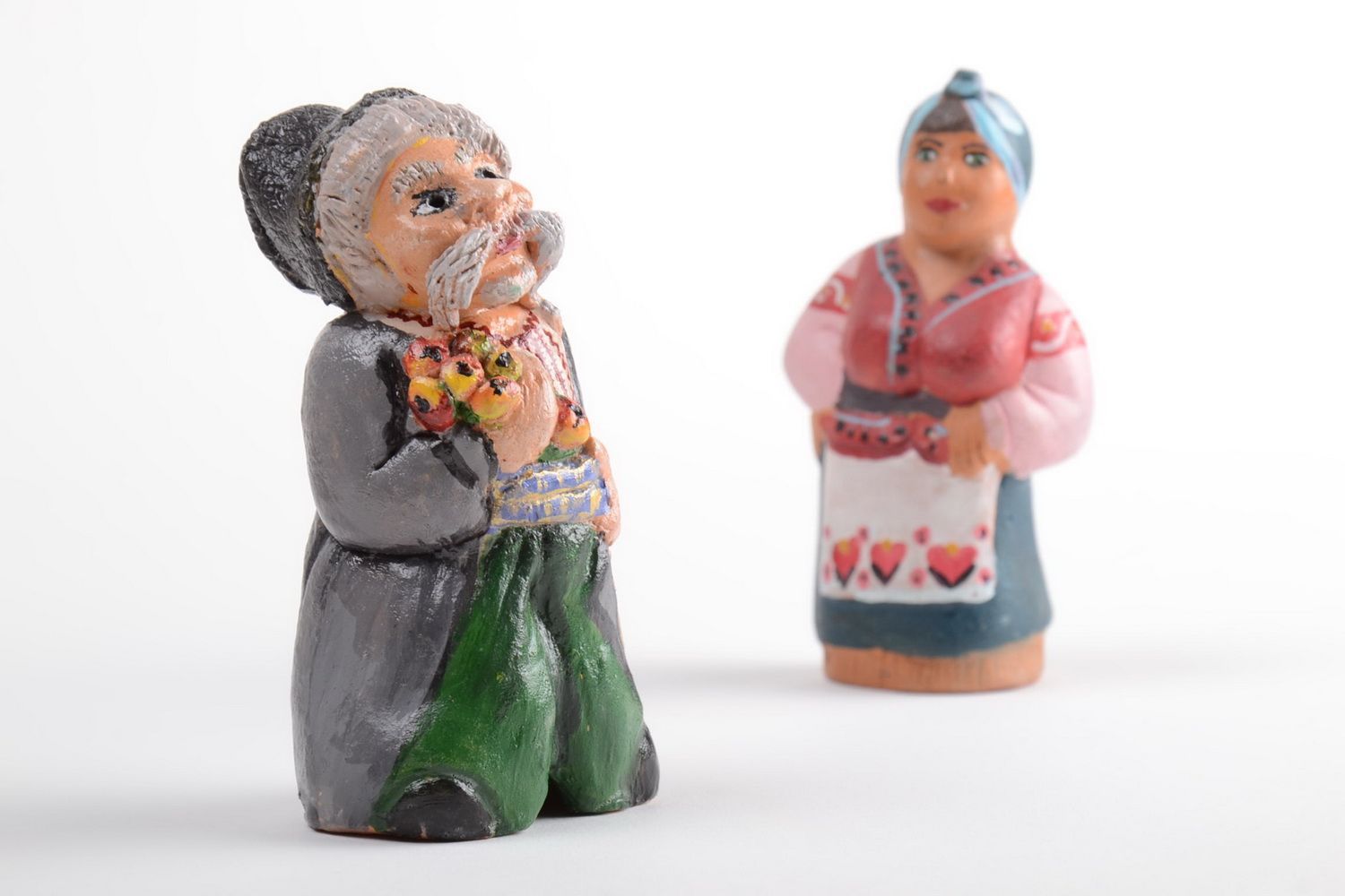 Ensemble de figurines décoratives en argile peintes faites main Paysans photo 2