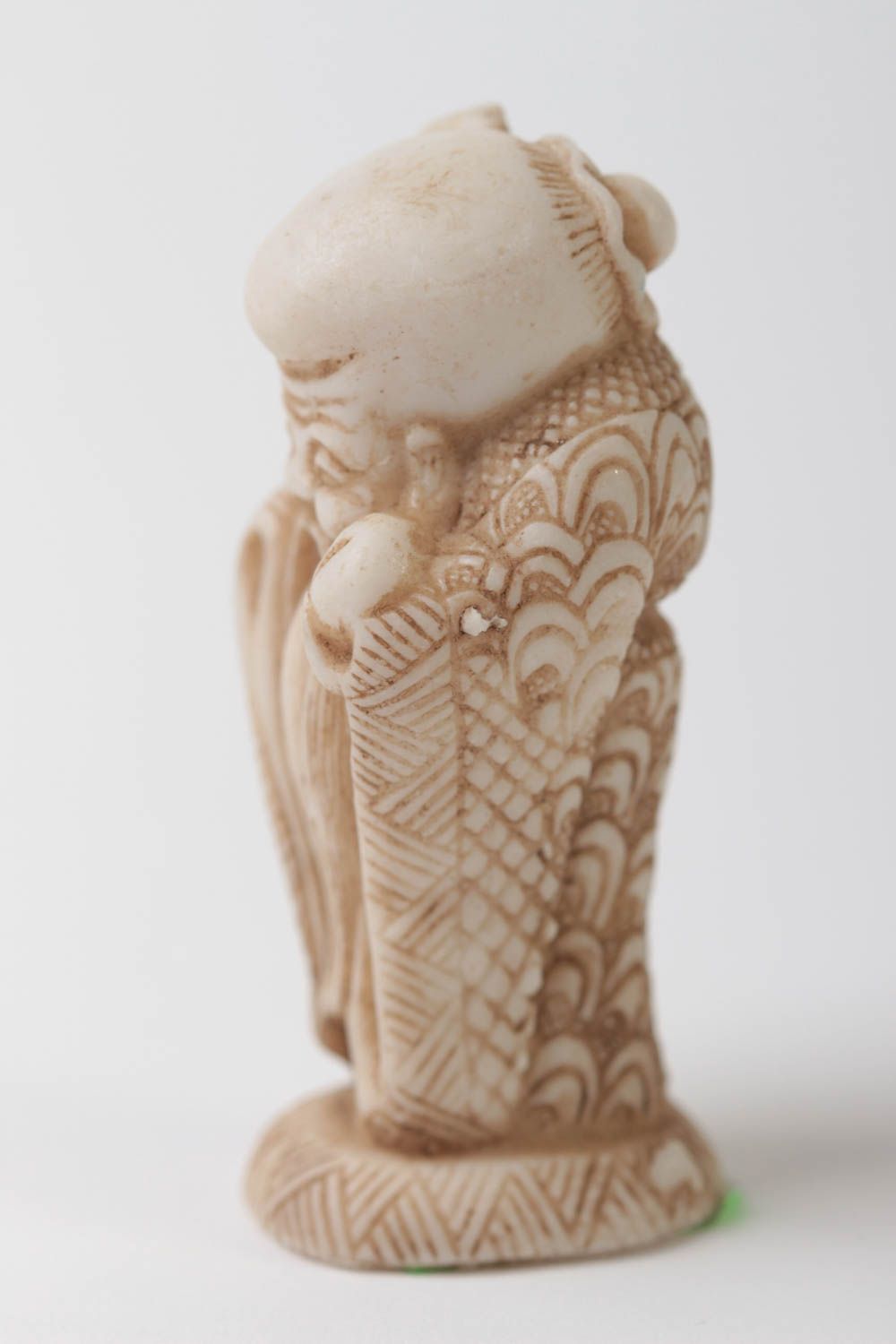 Statuetta piccola fatta a mano figurina decorativa in polvere di marmo foto 3