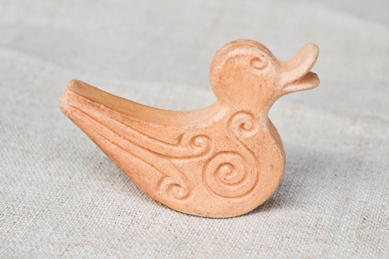 Глиняный сувенир ручной работы свистулька из глины керамическая свистулька фото 3