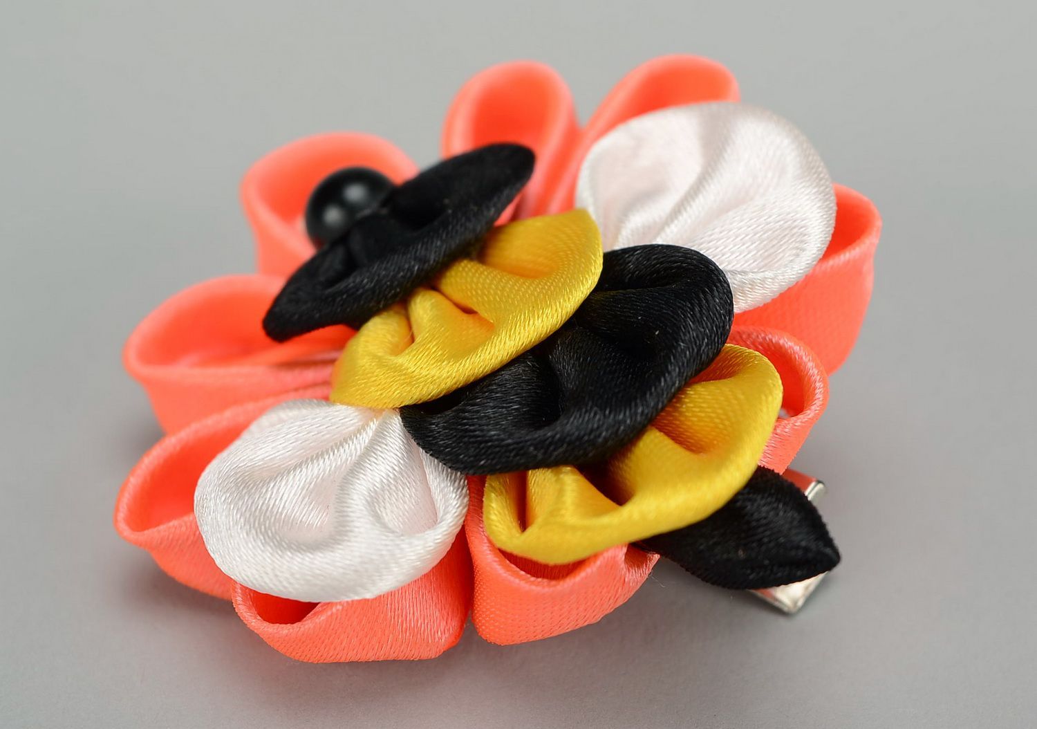 Decorative barrette made from satin ribbons photo 3