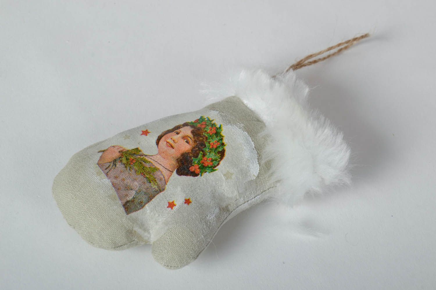 Christmas tree decoration in the shape of a mitten photo 2