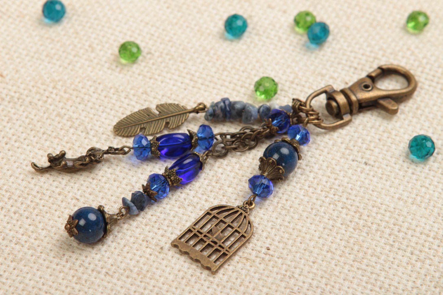 Porte-clés fait main Accessoire design en lazulite et sodalite Cadeau original photo 1