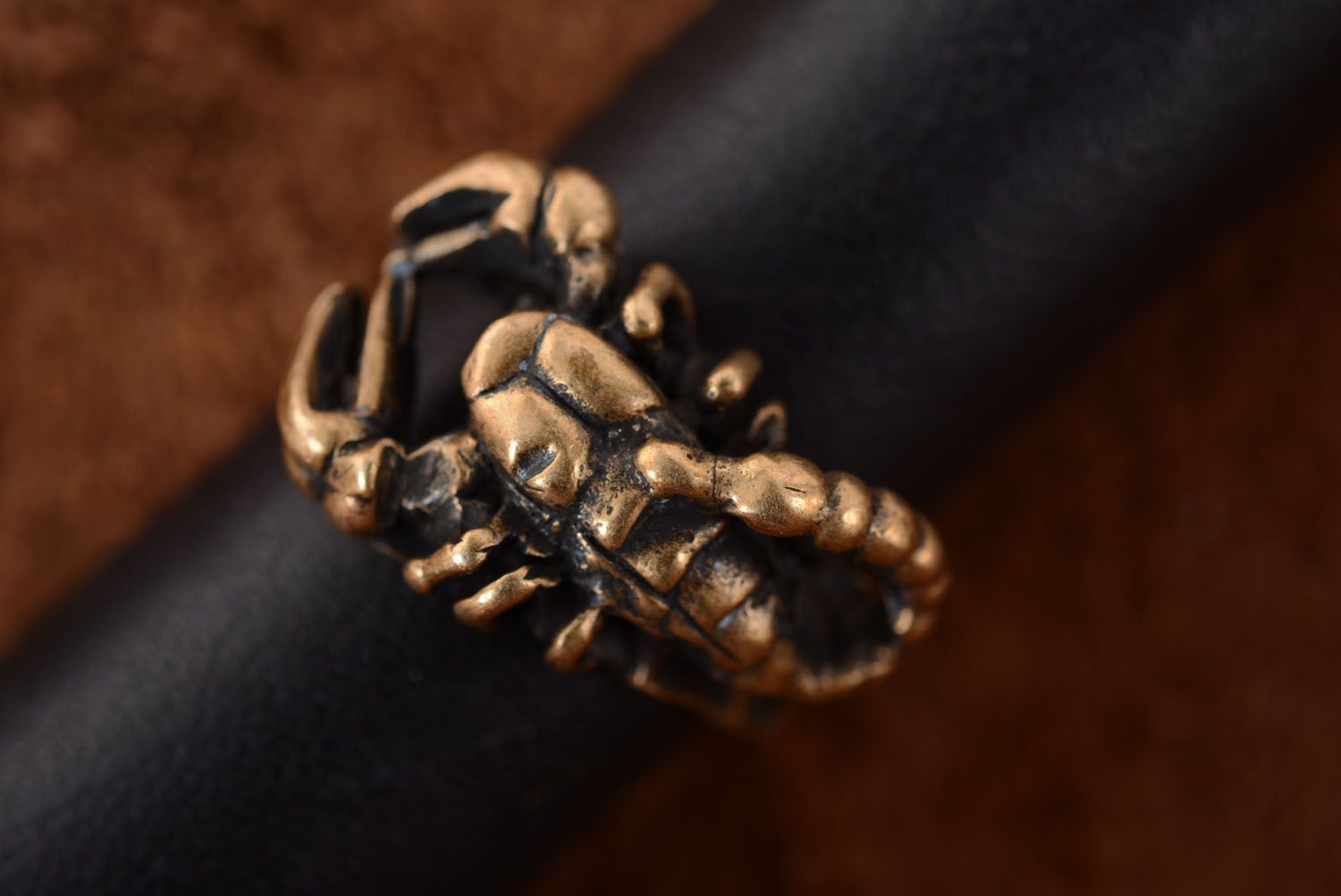Бронзовое кольцо Скорпион фото 3