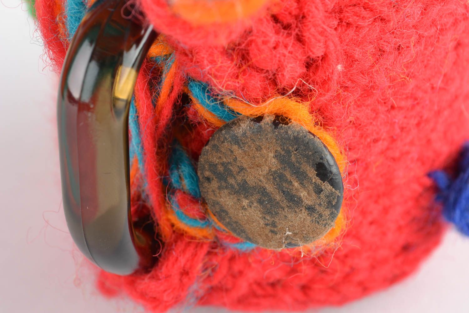Tasse avec housse tricotée rouge faite main  photo 2
