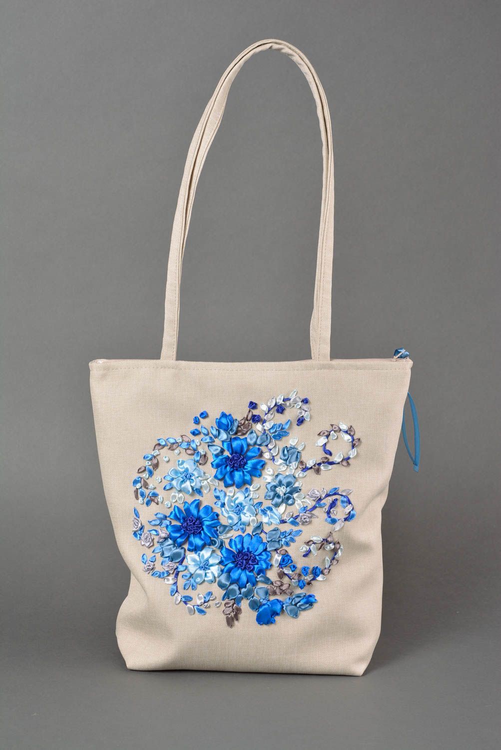 Сумка ручной работы тканевая сумка женская сумка красивая с вышитыми цветами фото 1