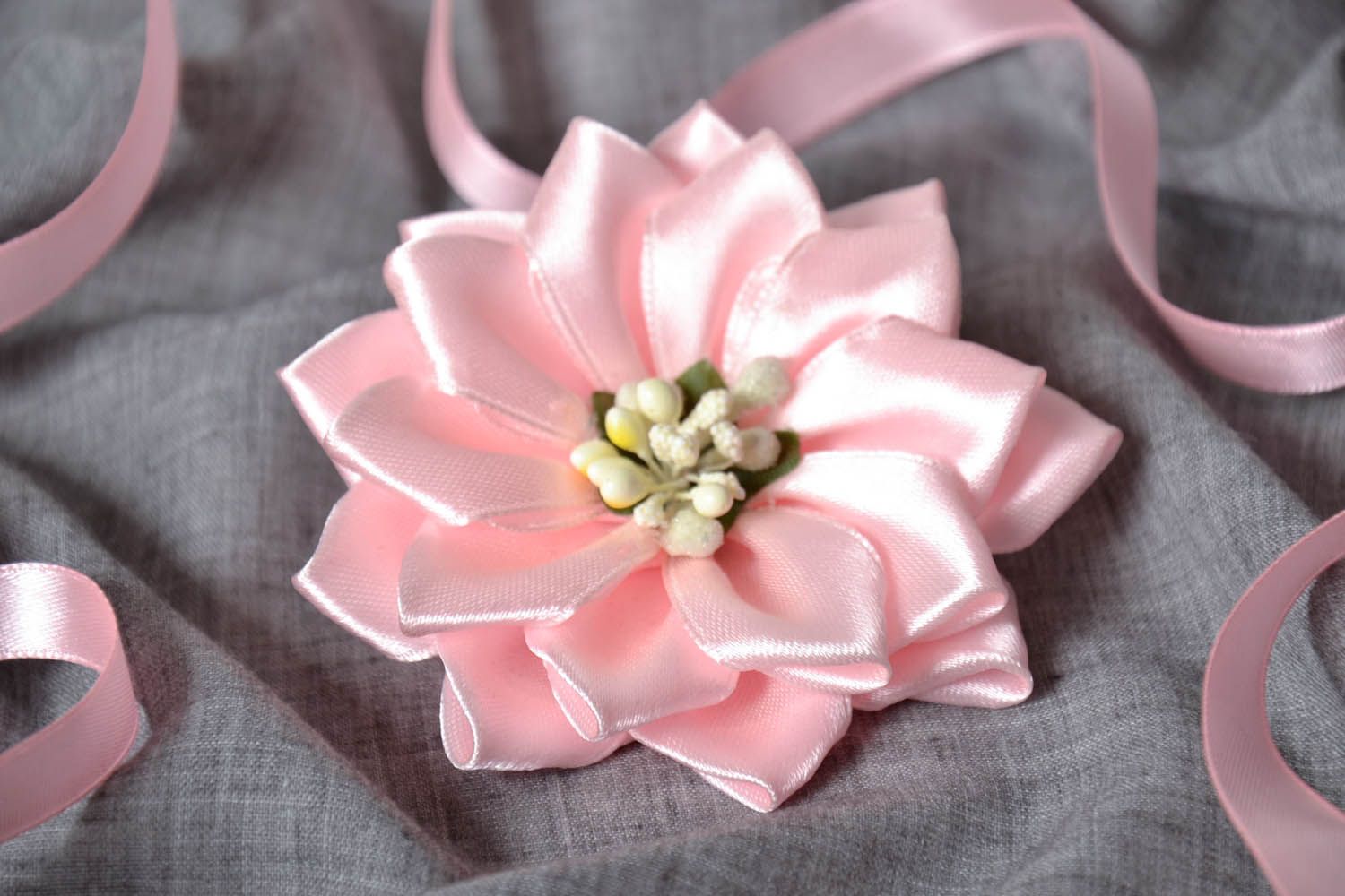 Hairpin with satin ribbons photo 1