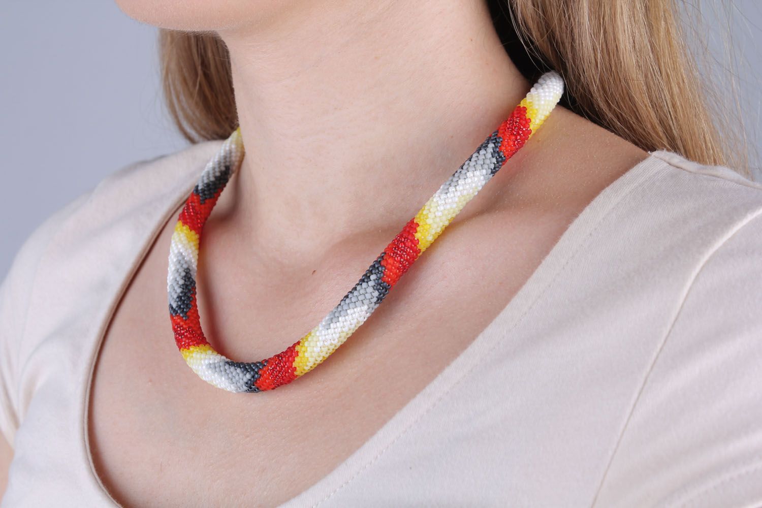 Multicolored cord necklace photo 5