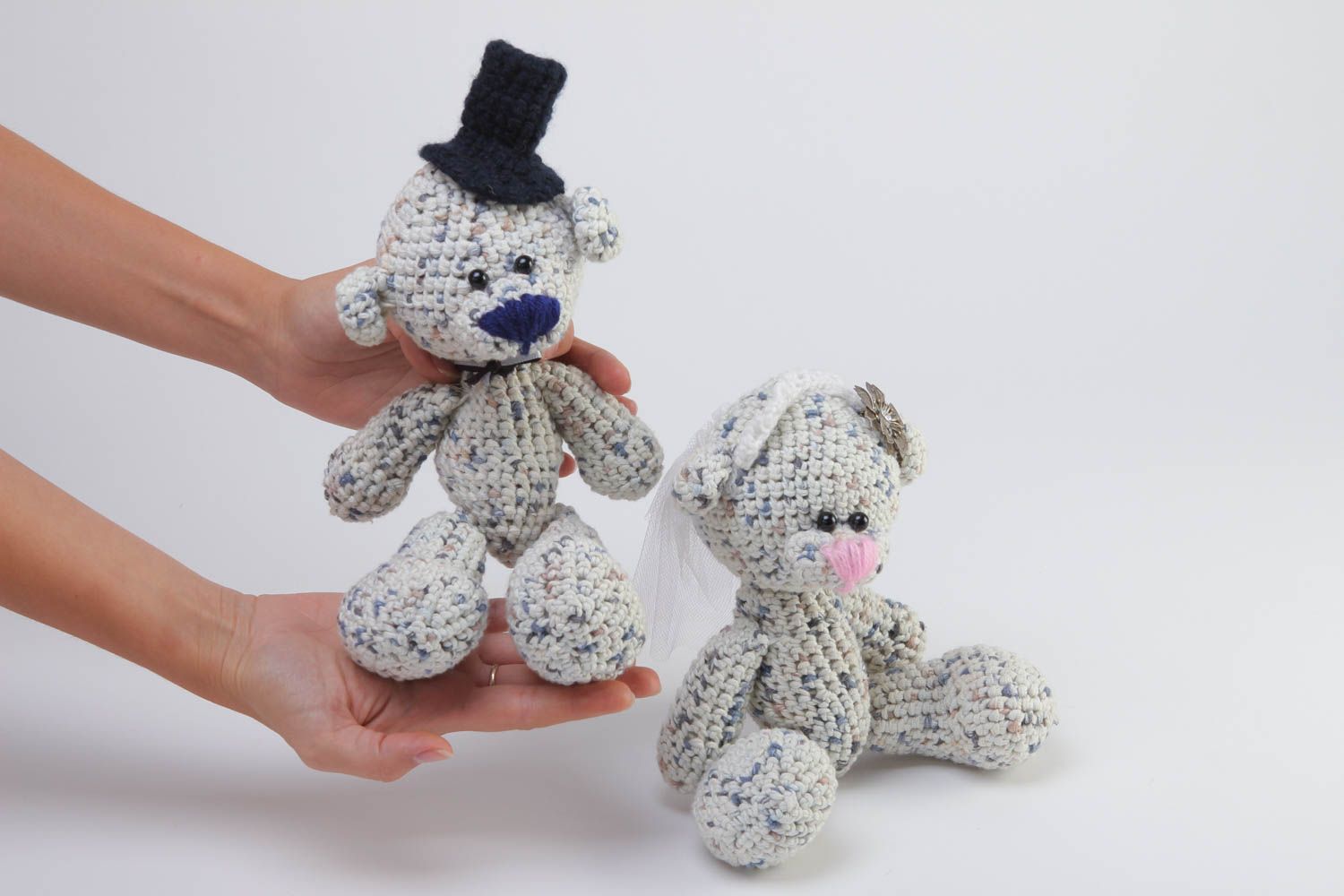 Jouets tricotés Peluches animaux fait main 2 pièces oursons Cadeau enfant photo 5