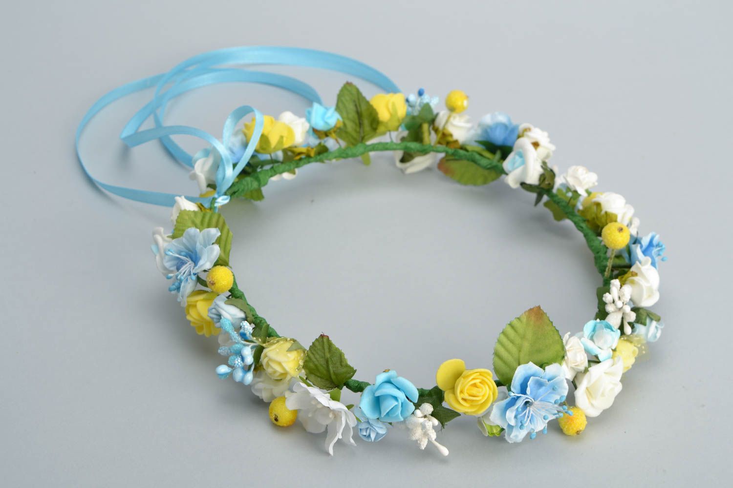 Festive headband with artificial flowers photo 3