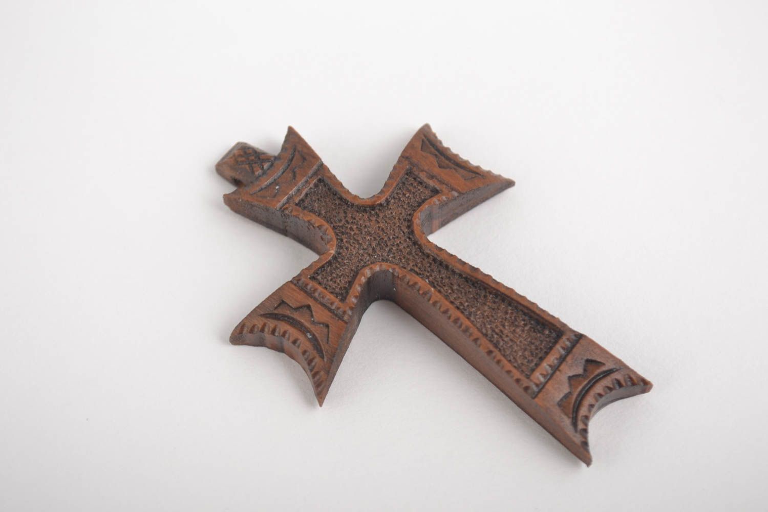 Кулон на шею крест нательный деревянный крестик православный крестик резной фото 3