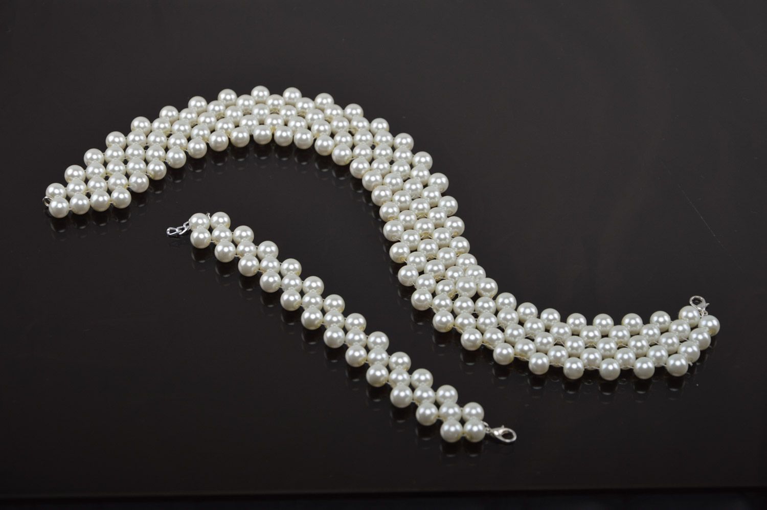 Handmade artificial pearl jewelry set two items wide necklace and bangle bracelet photo 3