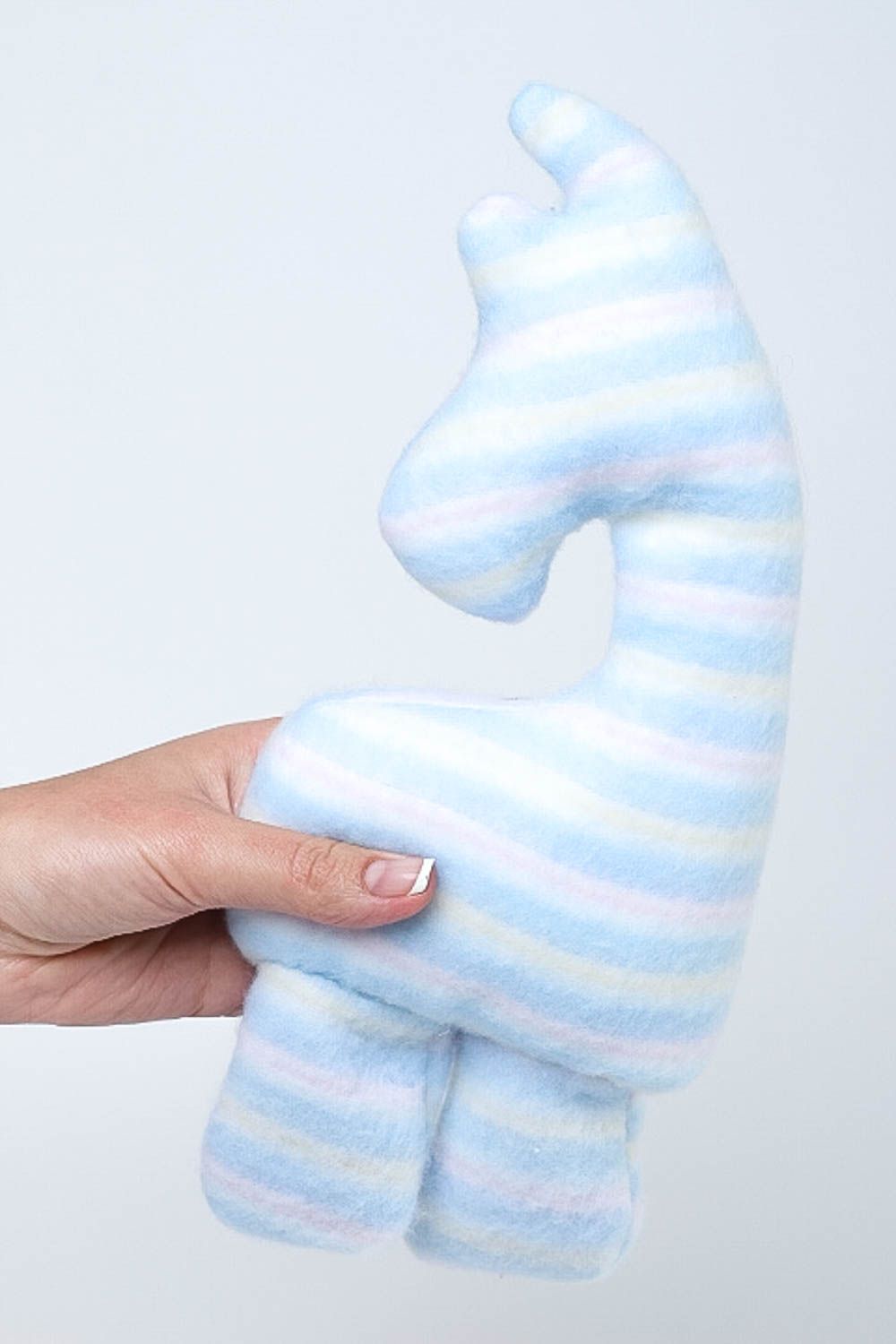 Игрушка ручной работы мягкая игрушка жираф голубая с белым игрушка для малышей фото 5