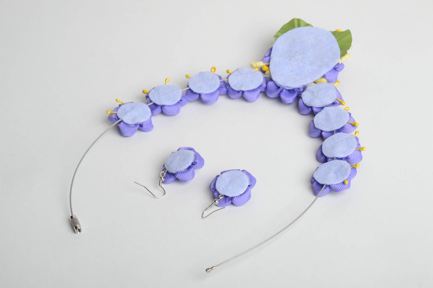 Handmade Schmucksachen Set in Kanzashi Technik Blumen Collier und Ohrringe blau foto 4