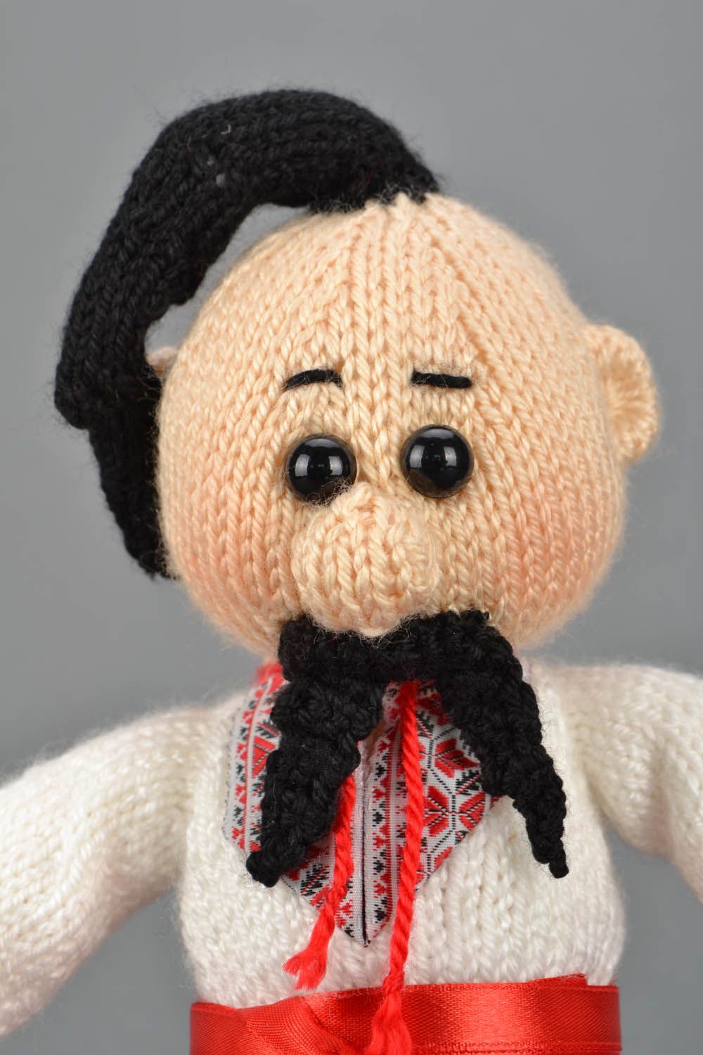 Knitted toy Cossack photo 2