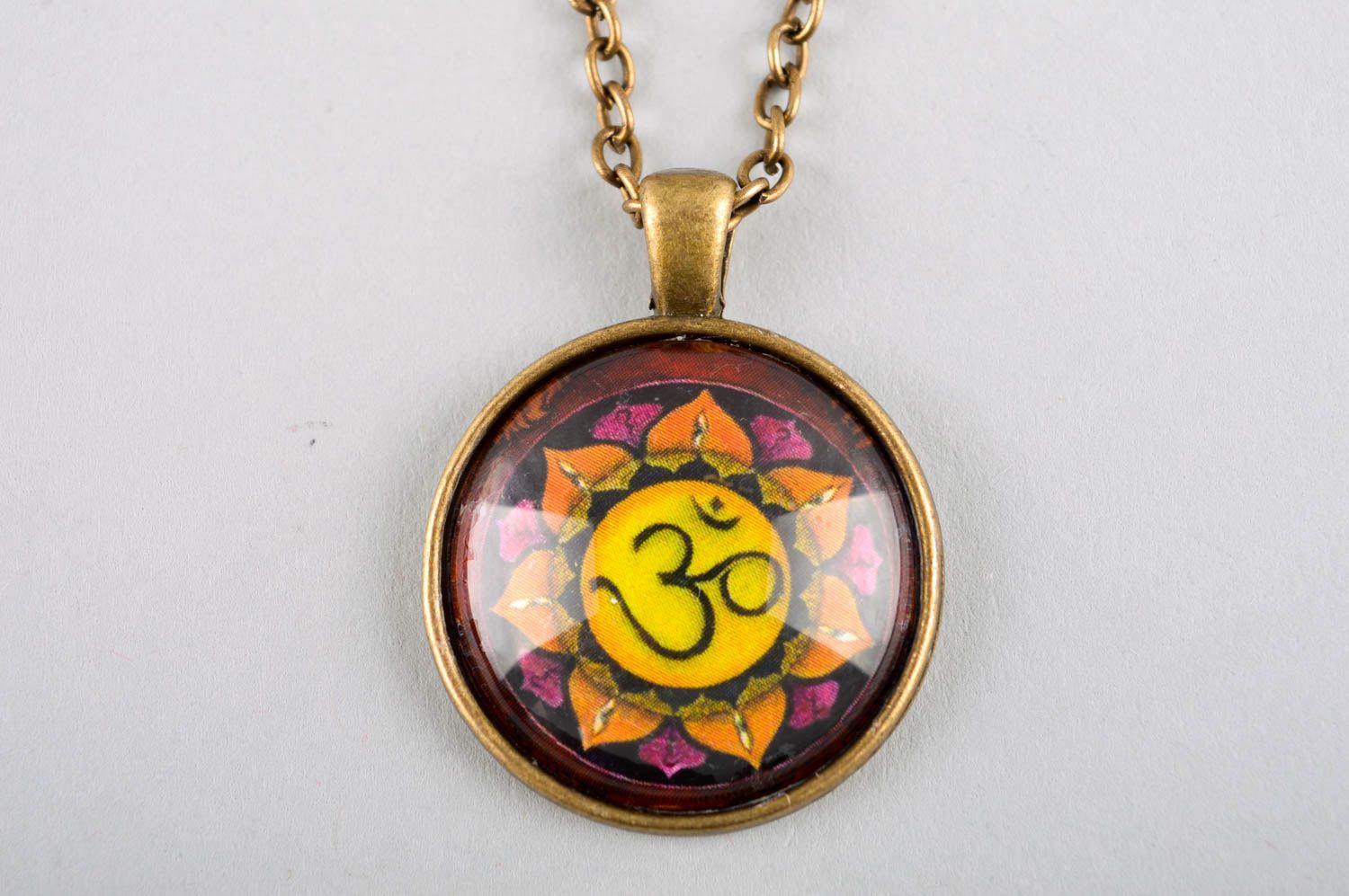Handmade chain pendant with glass stylish jewelry handmade accessories  photo 3