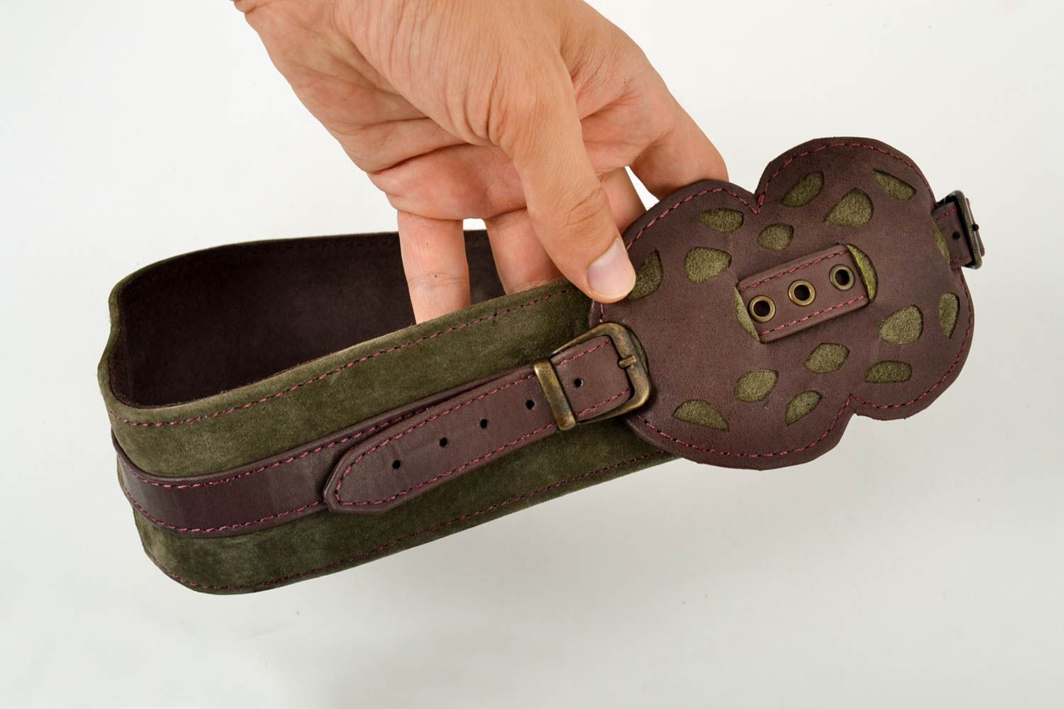 Cinturón de cuero hecho a mano accesorios de cuero natural regalo para mujer  foto 3