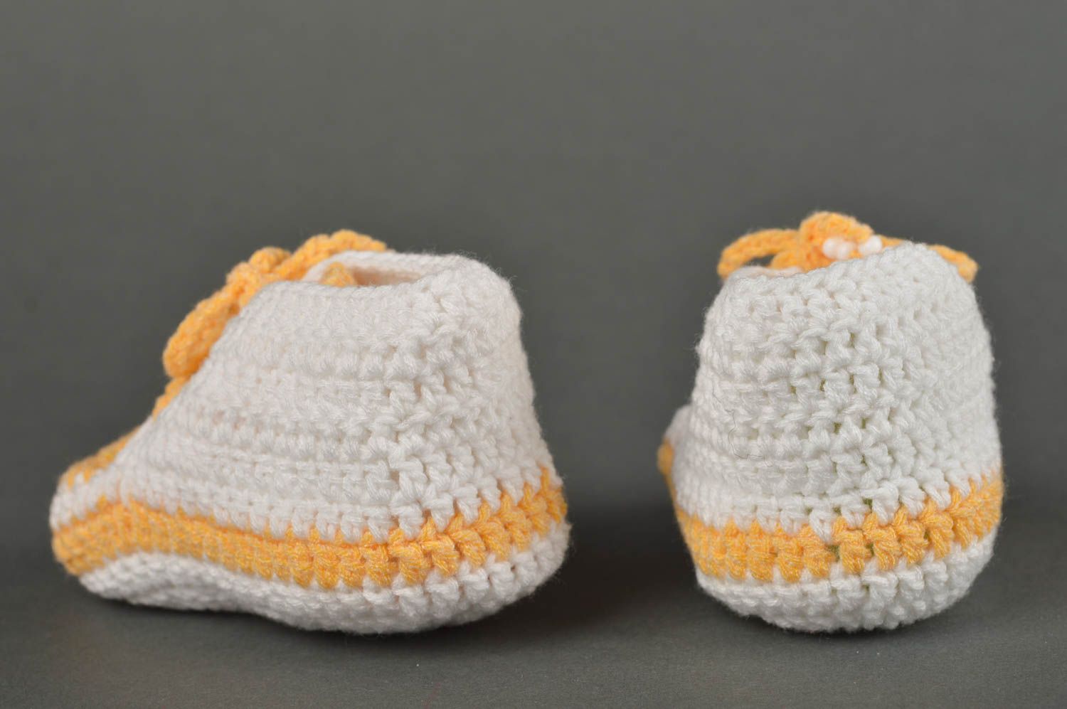 Handmade Neugeborenen Schuhe gelb weiße Babyschuhe Baby Häkelschuhe warm foto 4