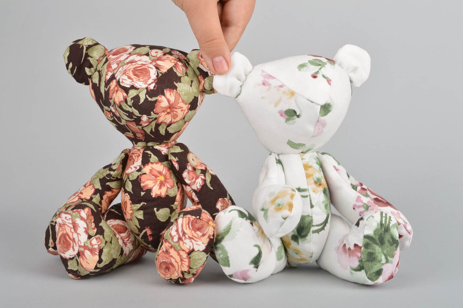 Set of 2 handmade children's soft toys sewn of cotton fabric Bears Friends photo 3