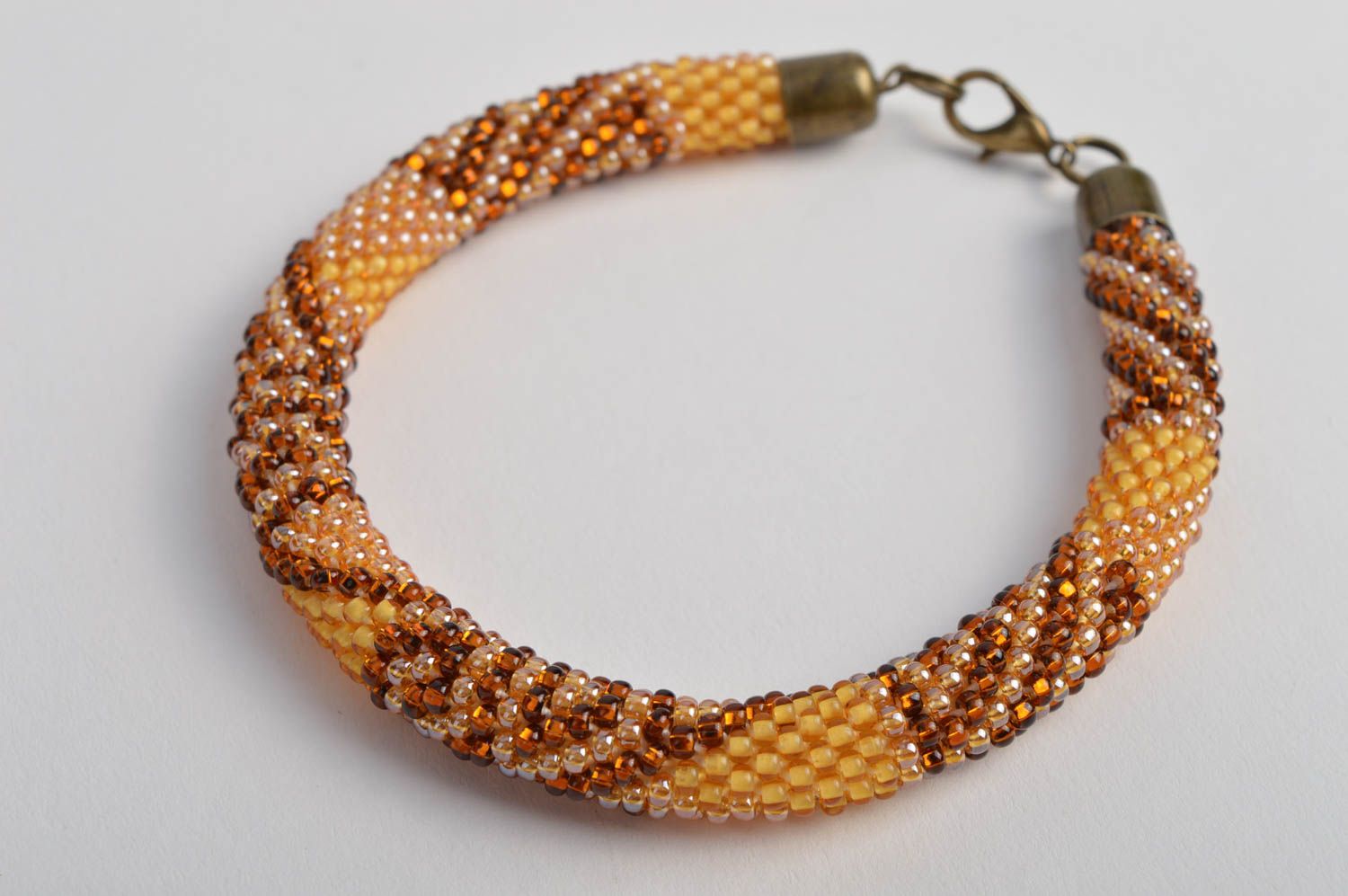 Bracelet fait main spirale Bijou fantaisie Cadeau femme en perles de rocaille photo 3
