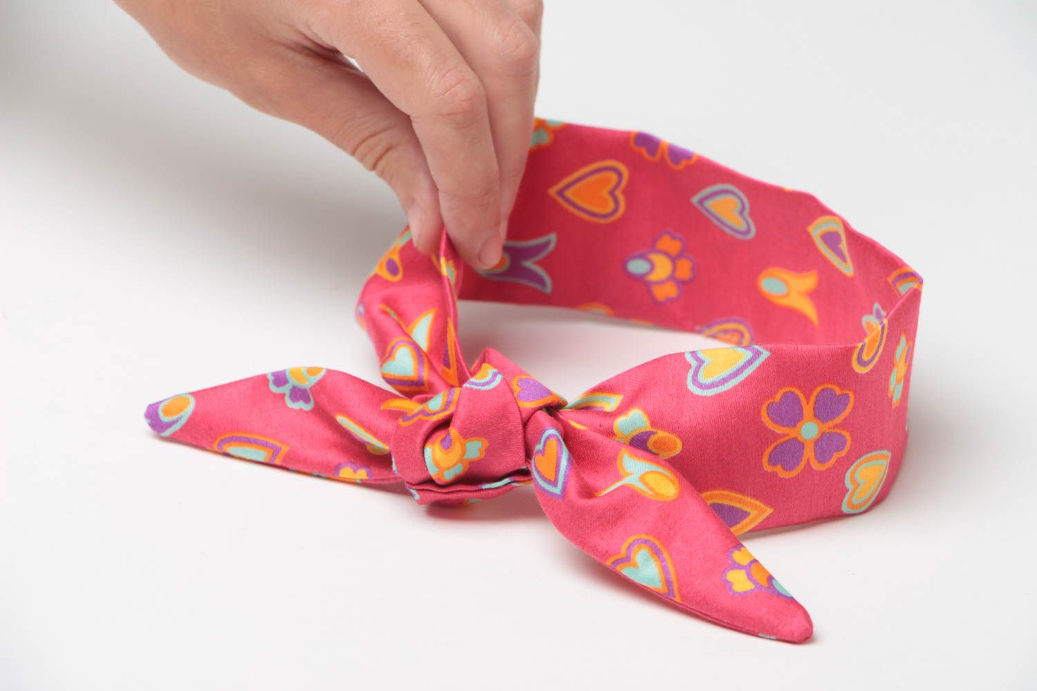 Handmade bright viscose fabric dolly bow headband with hearts pattern photo 5