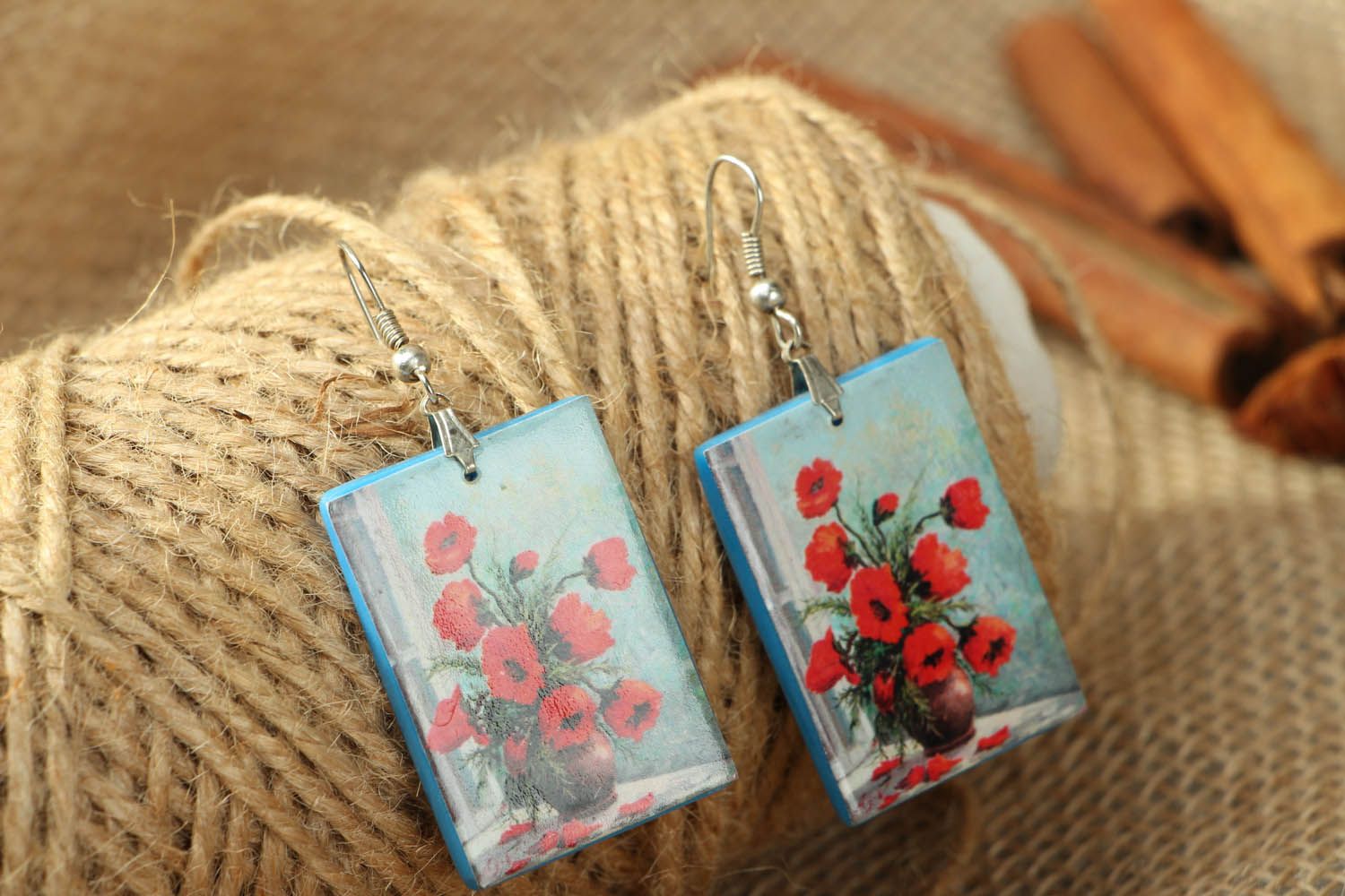 Earrings with flowers photo 3