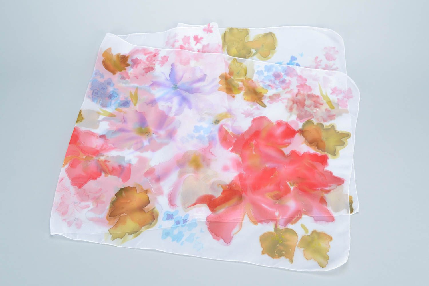 Handmade modischer leichter Schal aus Chiffon bemalt Batik Technik Sommer Blumen foto 3