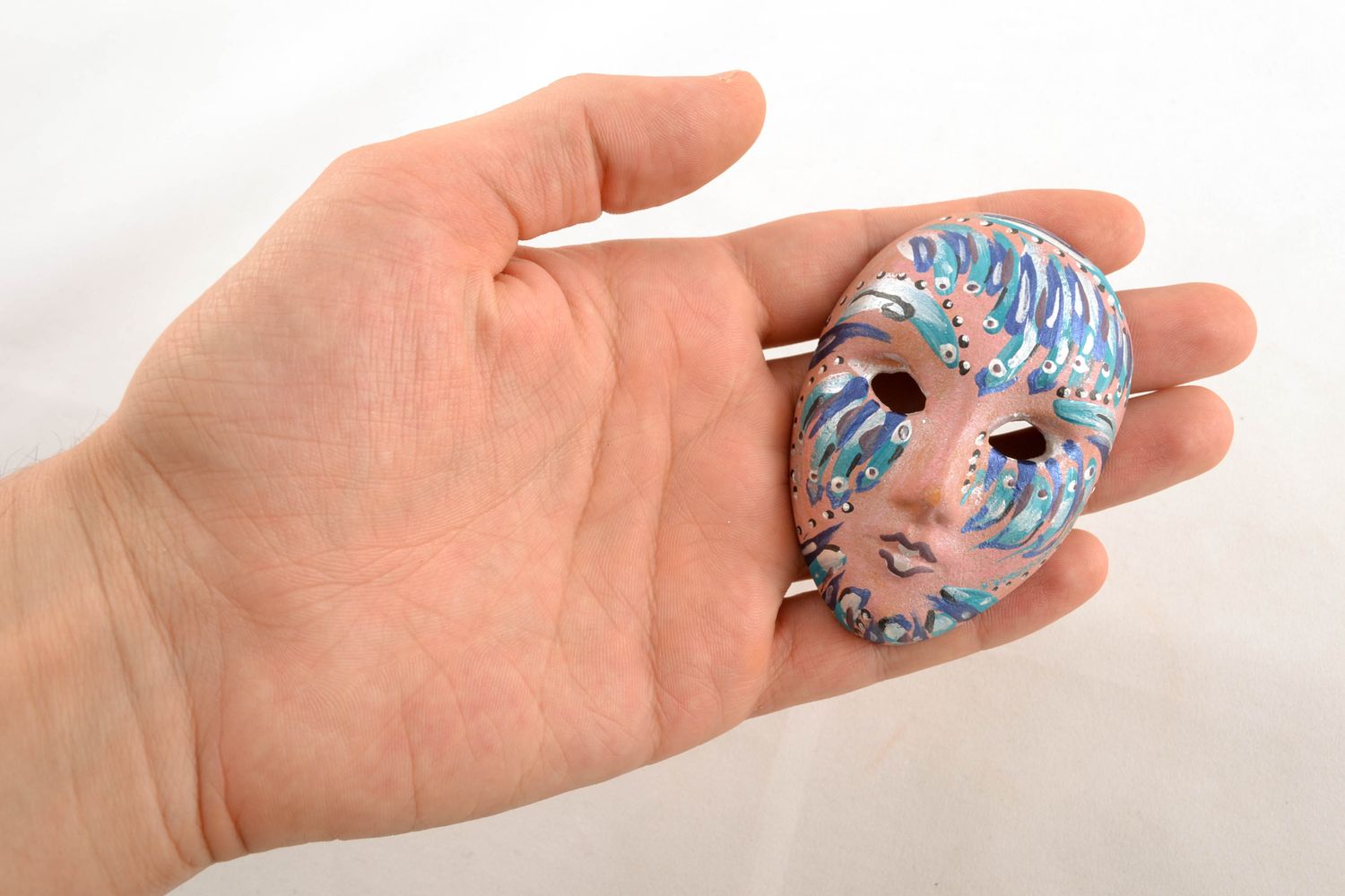 Handmade miniature carnival mask for decor photo 1