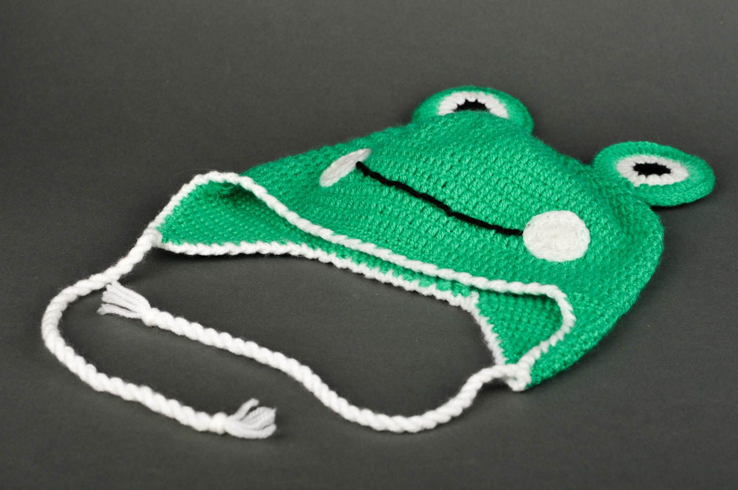 Grüne gestrickte Mütze handmade Frosch Mütze modisches Accessoire  foto 2