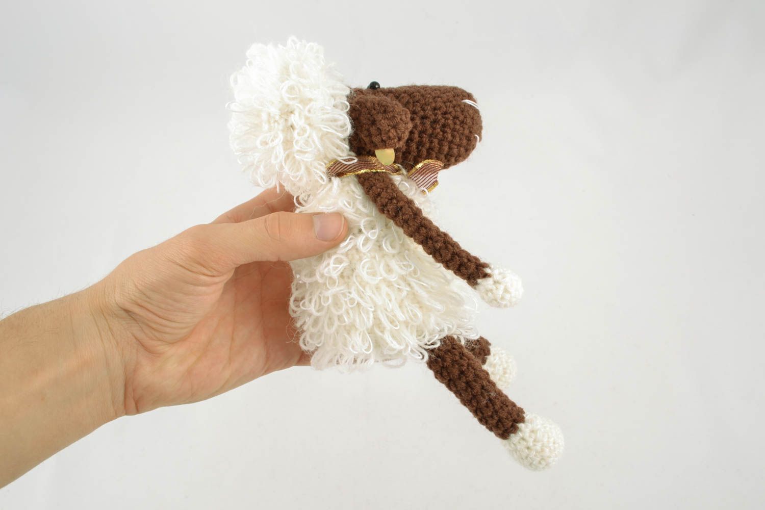 Jouet tricoté au crochet Mouton joyeux  photo 5