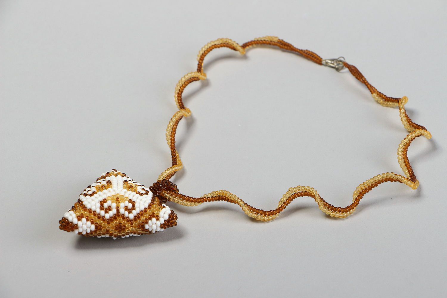 Beaded necklace Talisman photo 3